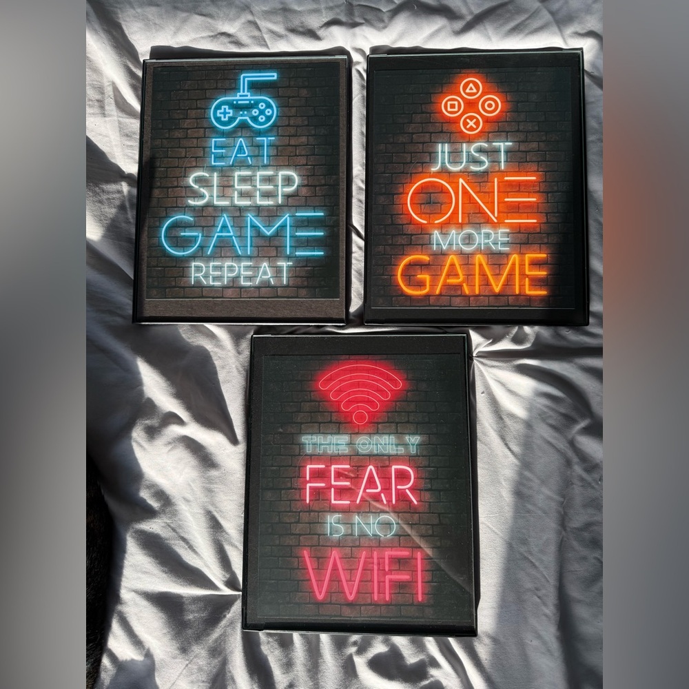Gamer Neon Wall Art Set